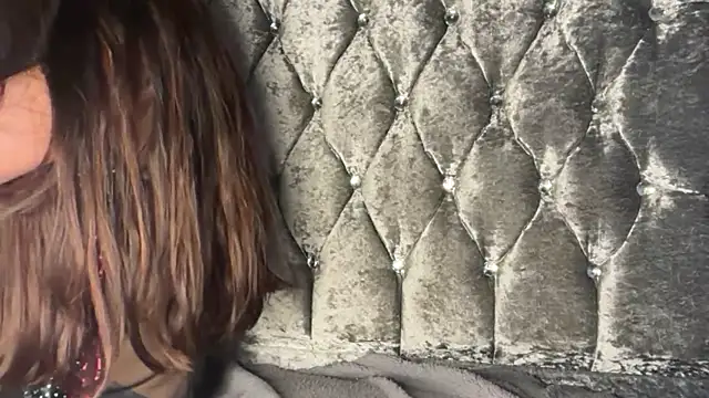 Renita2007x online show from December 17, 2025, 8:36 pm