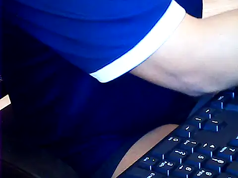 hotboydon2495 online show from October 18, 2025, 12:56 am