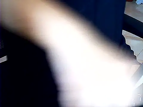 hotboydon2495 online show from September 28, 2025, 1:23 am