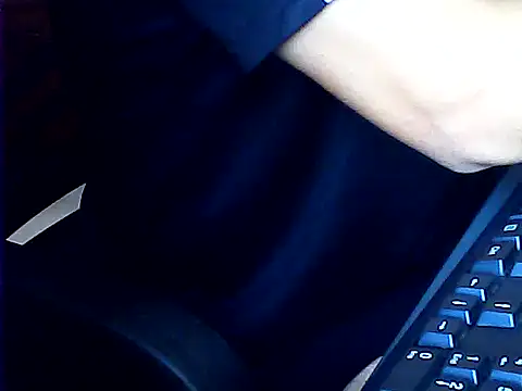 hotboydon2495 online show from October 13, 2025, 2:02 am