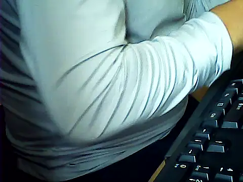 hotboydon2495 online show from October 24, 2025, 1:26 am