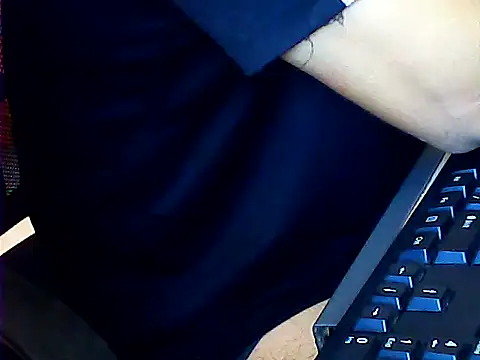 hotboydon2495 online show from October 17, 2025, 1:09 am