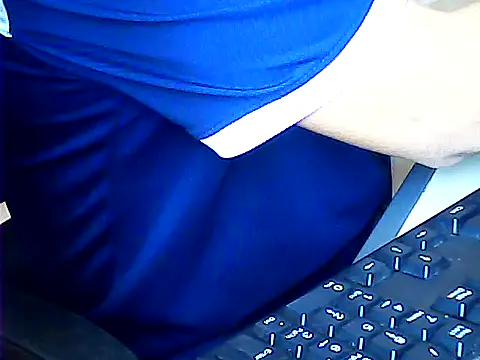 hotboydon2495 online show from October 16, 2025, 2:20 am