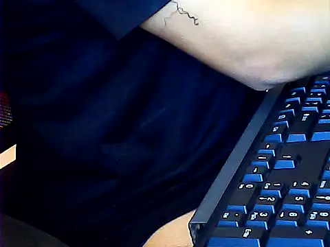 hotboydon2495 online show from October 21, 2025, 1:16 am