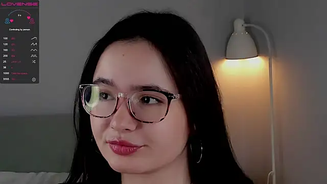 WildaBisom online show from October 20, 2025, 1:29 am