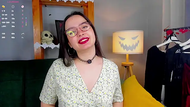 WildaBisom online show from October 29, 2025, 1:04 am