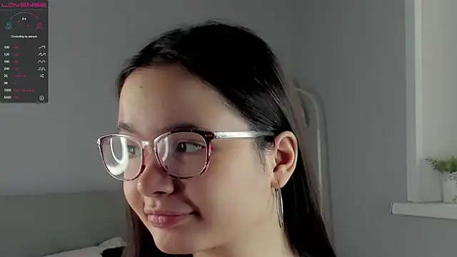 WildaBisom online show from October 17, 2025, 1:09 am