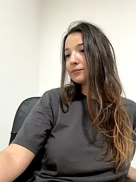 MissMay online show from October 19, 2025, 2:53 pm