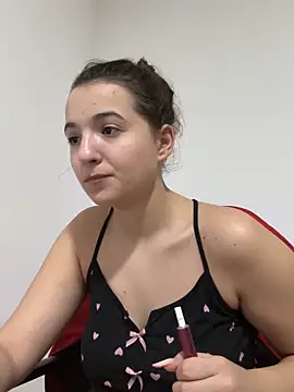 MissMay online show from October 22, 2025, 2:27 pm