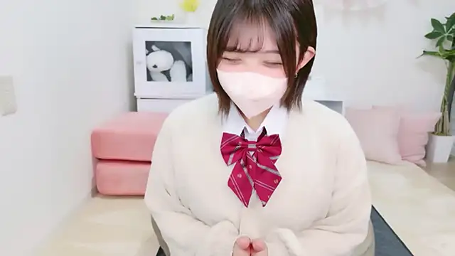 Hinata Sun online show from September 22, 2025, 10:10 am