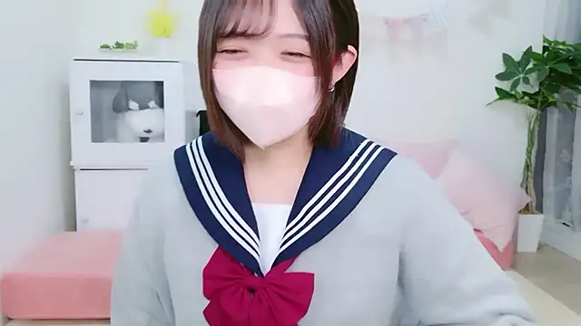 Hinata Sun online show from October 2, 2025, 9:23 am