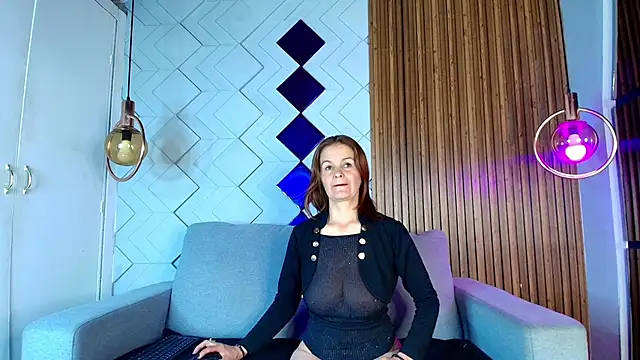 Snapshot of Susyhot_ chatting on October 3, 2025, 11:01 am Susyhot online show from October 3, 2025, 11:01 am