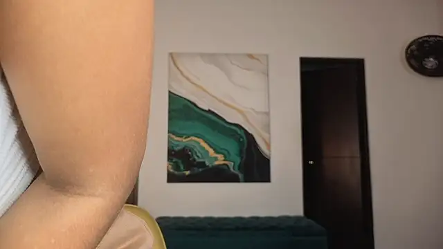 Snapshot of Sofi_Moreno chatting on September 23, 2025, 11:50 am Sofi Moreno online show from September 23, 2025, 11:50 am