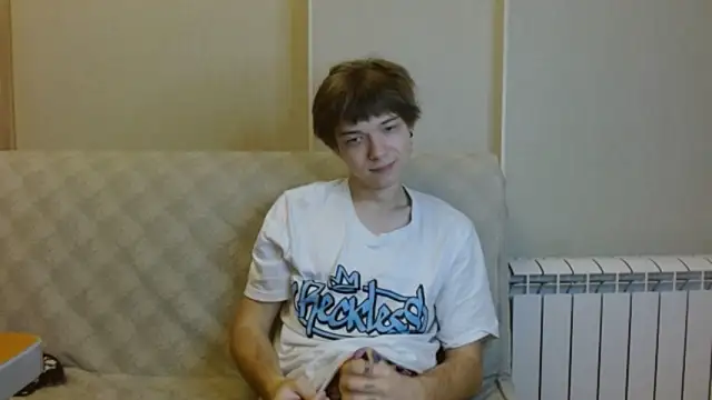 Snapshot of hilt_on_ chatting on October 7, 2025, 7:53 am hilt on online show from October 7, 2025, 7:53 am