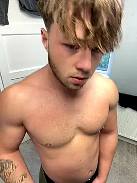 harleybarker online show from October 31, 2025, 3:52 pm