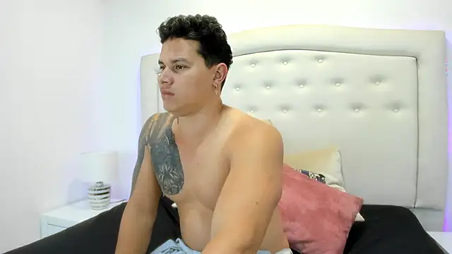 EclipseandFlame online show from September 22, 2025, 2:01 pm