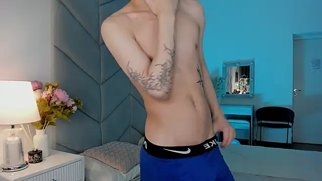 Snapshot of Willie_Miler chatting on October 19, 2025, 5:43 am Willie Miler online show from October 19, 2025, 5:43 am