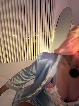 Sweet-Jade online show from June 4, 2026, 10:09 am
