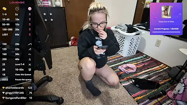 xxNaughtyNicolexx online show from October 5, 2025, 12:18 pm