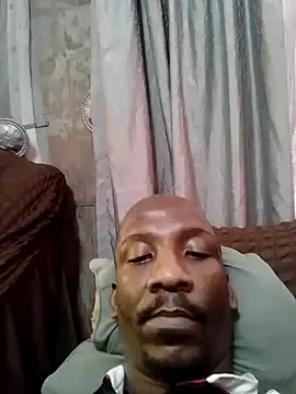 Snapshot of longdickson12345 chatting on October 26, 2025, 5:19 am longdickson12345 online show from October 26, 2025, 5:19 am