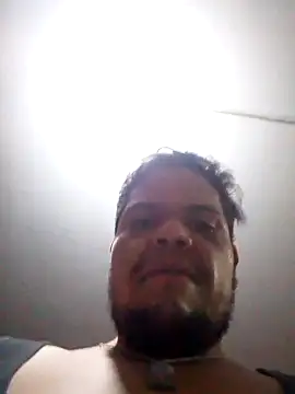 Snapshot of Maniakone chatting on October 19, 2025, 12:57 am Maniakone online show from October 19, 2025, 12:57 am