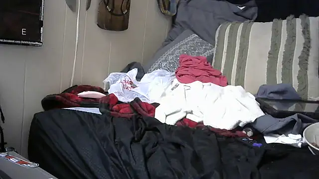 crassanova online show from March 13, 2026, 12:15 am