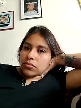 Snapshot of zairabreze chatting on October 28, 2025, 4:50 pm zairabreze online show from October 28, 2025, 4:50 pm