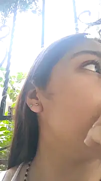 Snapshot of zairabreze chatting on November 29, 2025, 3:56 pm zairabreze online show from November 29, 2025, 3:56 pm