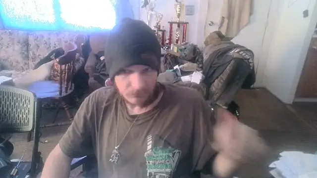 Poundtown1226 online show from December 14, 2025, 3:50 pm