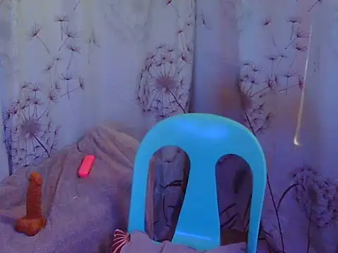 ursexy prettytrans online show from September 14, 2025, 4:57 am