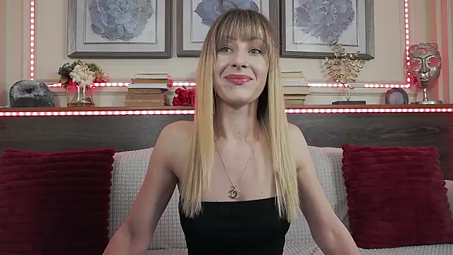 MuseDollX online show from March 26, 2026, 8:07 pm