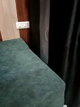 Snapshot of hot_sherni_1 chatting on October 21, 2025, 7:19 am hot sherni 1 online show from October 21, 2025, 7:19 am