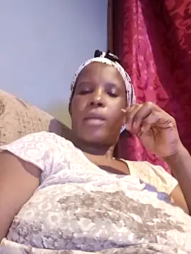 Snapshot of sweetdebbiexxxx chatting on October 13, 2025, 5:36 pm sweetdebbiexxxx online show from October 13, 2025, 5:36 pm