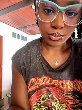 Cynthia s online show from October 2, 2025, 3:26 pm