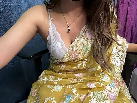 YoursSuku online show from October 11, 2025, 6:20 pm