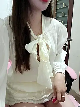 Snapshot of susu_baby chatting on February 5, 2026, 11:33 pm susu baby online show from February 5, 2026, 11:33 pm