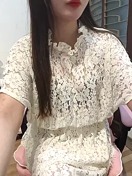 Snapshot of susu_baby chatting on February 11, 2026, 2:22 am susu baby online show from February 11, 2026, 2:22 am