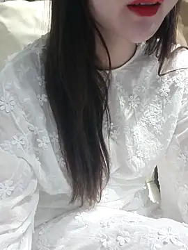 Snapshot of susu_baby chatting on February 4, 2026, 1:44 am susu baby online show from February 4, 2026, 1:44 am