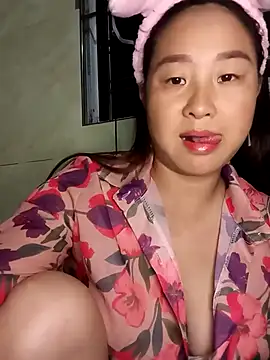 Snapshot of suki-lady chatting on September 29, 2025, 2:01 pm suki-lady online show from September 29, 2025, 2:01 pm