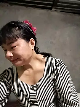 Snapshot of kute-00 chatting on October 1, 2025, 10:02 pm kute-00 online show from October 1, 2025, 10:02 pm