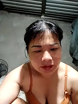 Snapshot of kute-00 chatting on October 4, 2025, 9:38 pm kute-00 online show from October 4, 2025, 9:38 pm