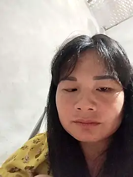 kute-00 online show from November 15, 2025, 2:21 pm