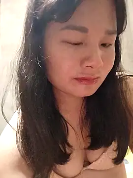 kute-00 online show from November 12, 2025, 5:00 am