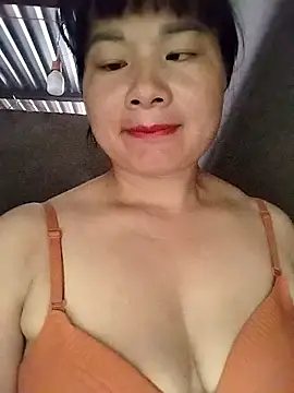 Snapshot of kute-00 chatting on October 1, 2025, 4:06 am kute-00 online show from October 1, 2025, 4:06 am