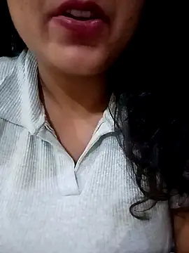 Shikha-mehra7 online show from October 26, 2025, 11:32 am