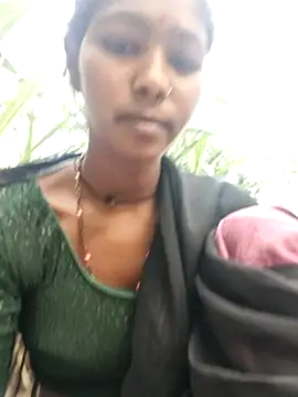 Snapshot of Fasfas2 chatting on October 26, 2025, 1:50 am Fasfas2 online show from October 26, 2025, 1:50 am