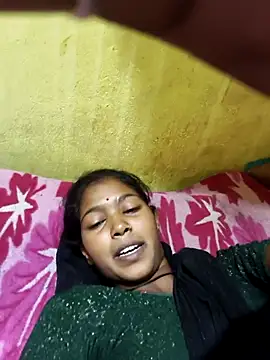 Snapshot of Fasfas2 chatting on October 15, 2025, 5:17 am Fasfas2 online show from October 15, 2025, 5:17 am