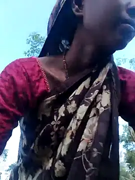 Snapshot of Fasfas2 chatting on October 9, 2025, 1:39 am Fasfas2 online show from October 9, 2025, 1:39 am