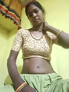 Snapshot of Fasfas2 chatting on October 28, 2025, 12:44 am Fasfas2 online show from October 28, 2025, 12:44 am