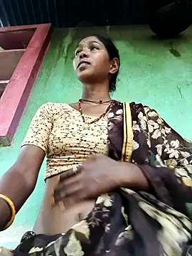 Snapshot of Fasfas2 chatting on October 27, 2025, 4:24 am Fasfas2 online show from October 27, 2025, 4:24 am